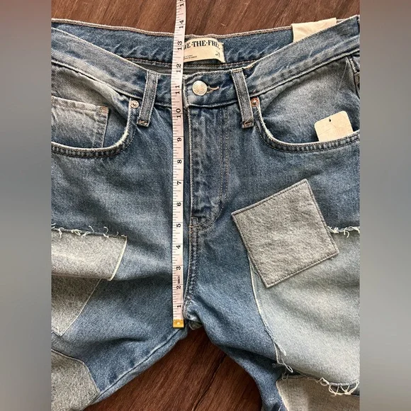 We The Free Bare With Me Jeans Rebel Hearts. Size 29